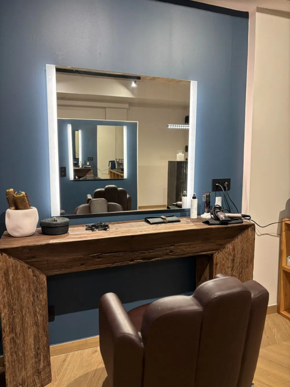 Poste de coiffage — Salon et SPA